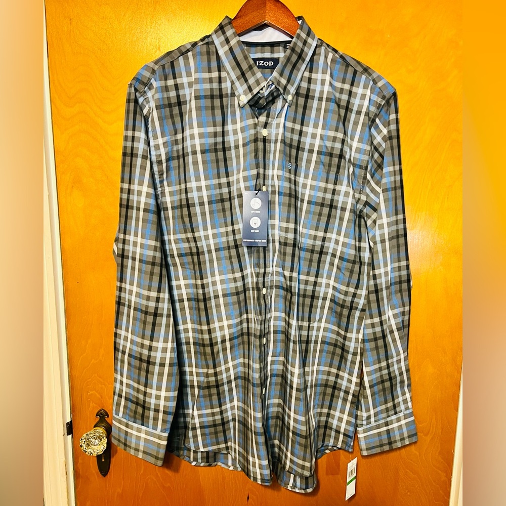 NWT Men’s Button Down Shirt